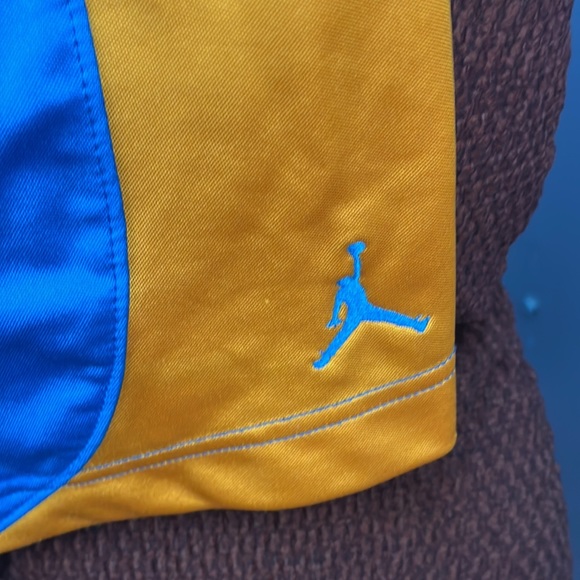 Men’s Jordan basketball shorts. With pockets! - Picture 2 of 6